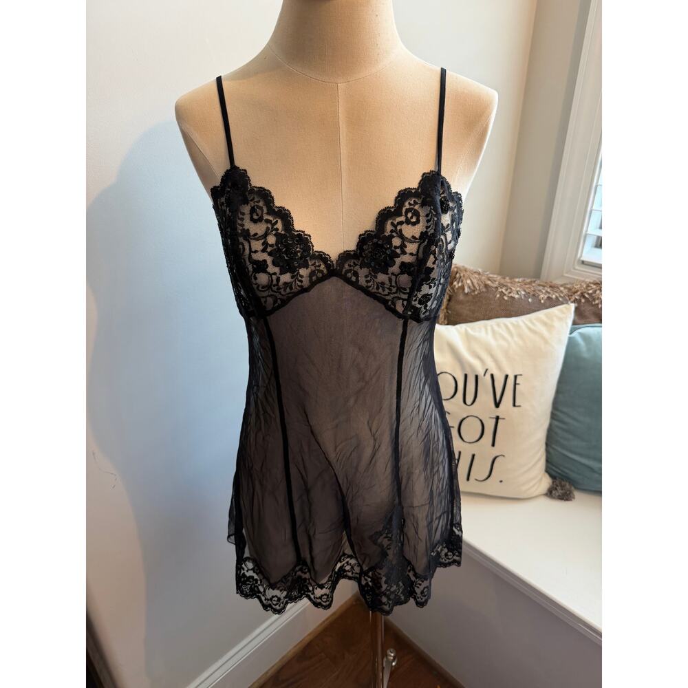 Vintage Y2K Victoria's Secret black lace mesh slip dress lingerie size medium